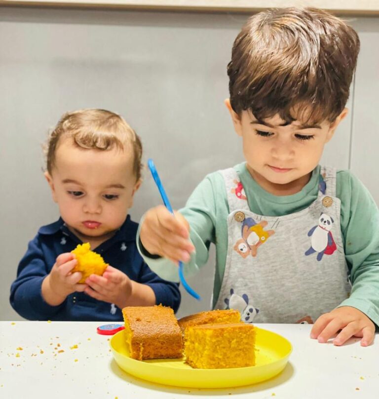 Bolo Simples de Liquidificador - Fofinho e prático - Yes We Cook